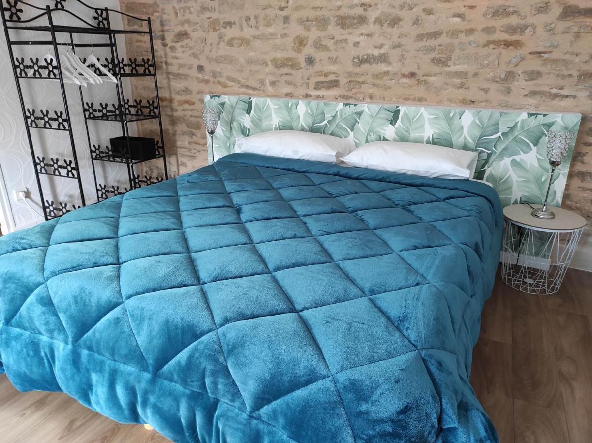 Appartement Oingt - Les Meubles Des Pierres Dorees Theize Luaran gambar